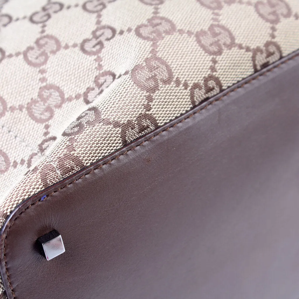 001-4298 GG Shoulder Bag