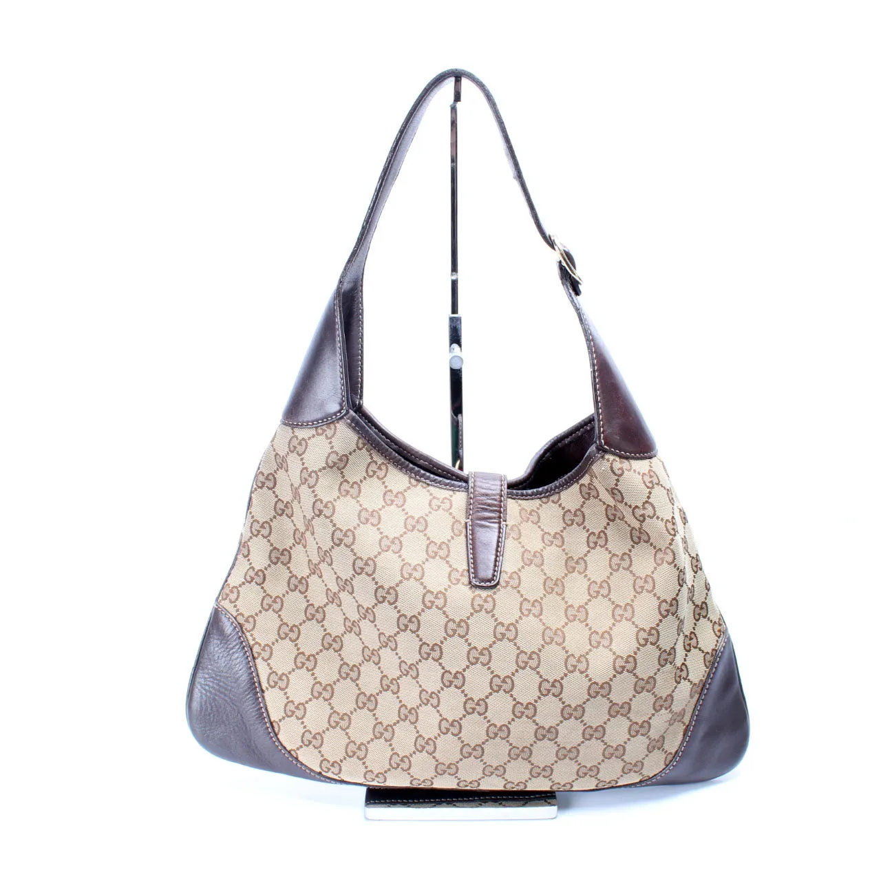 153026 Web Jackie Hobo