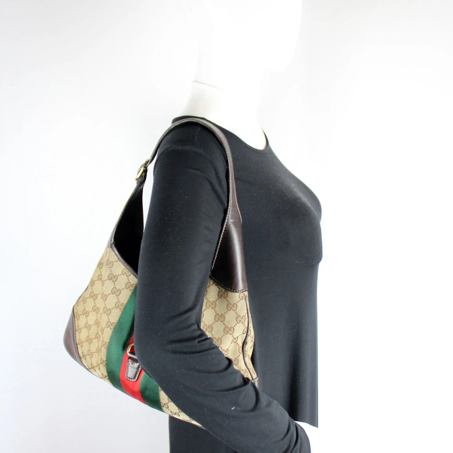 153026 Web Jackie Hobo