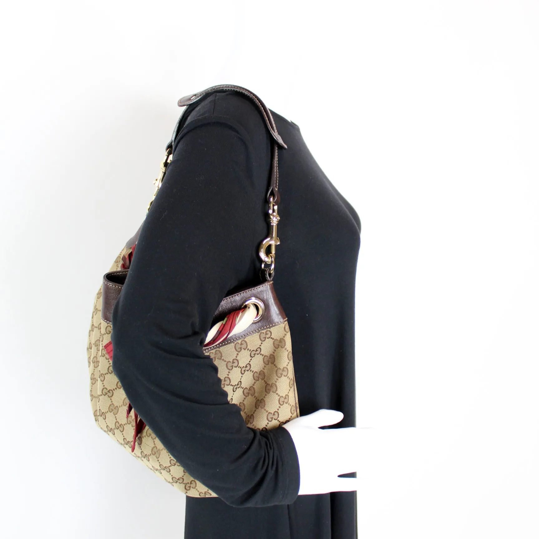 162738 Positano Shoulder Bag