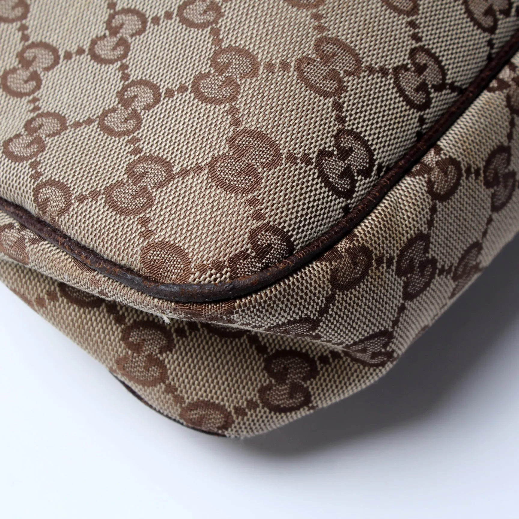 163288 Charmy Shoulder