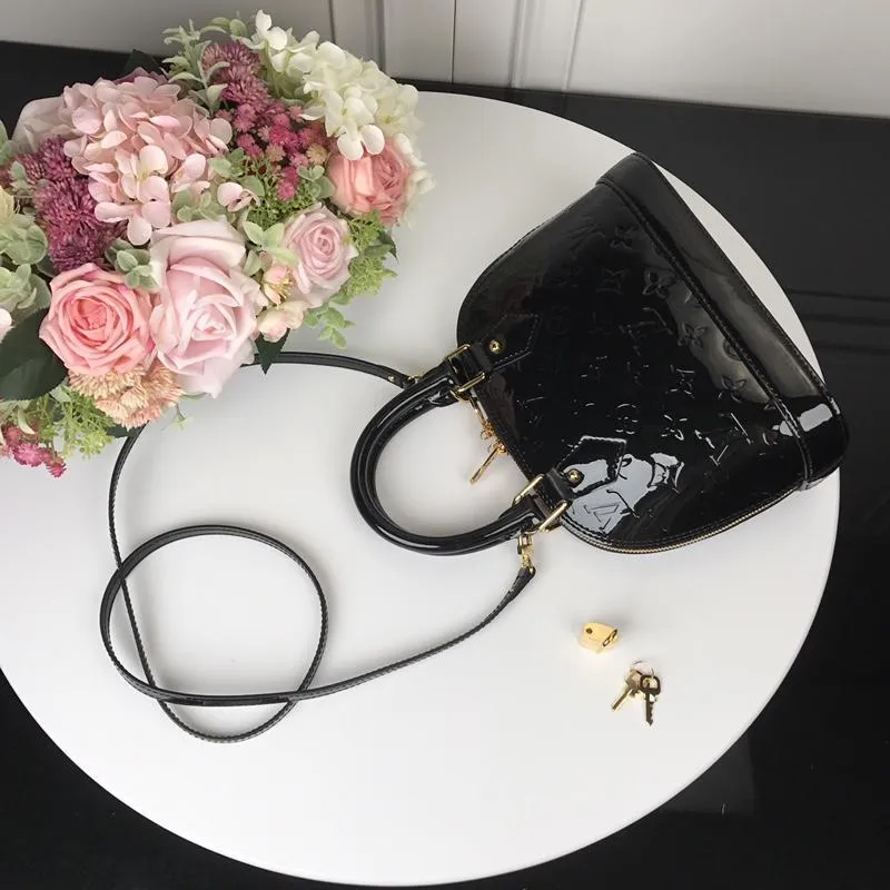 Alma BB Vernis Leather