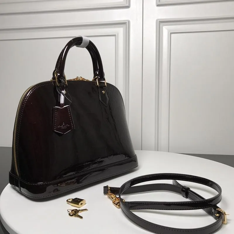 Alma PM Vernis Leather