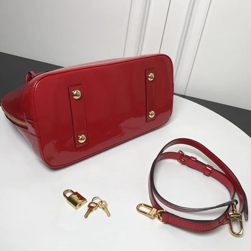 Alma PM Vernis Leather