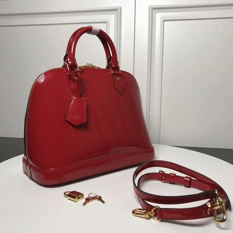 Alma PM Vernis Leather