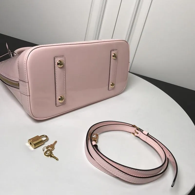 Alma PM Vernis Leather
