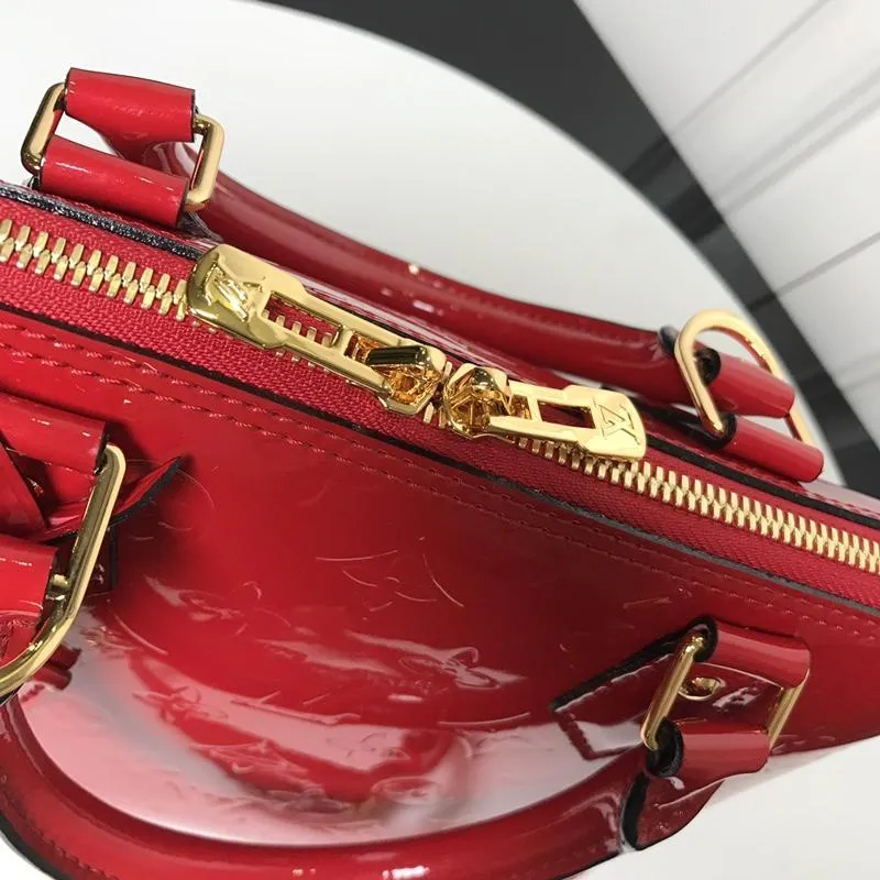 Alma PM Vernis Leather