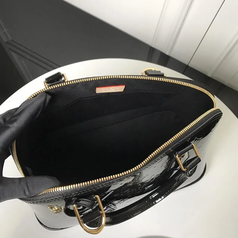 Alma PM Vernis Leather