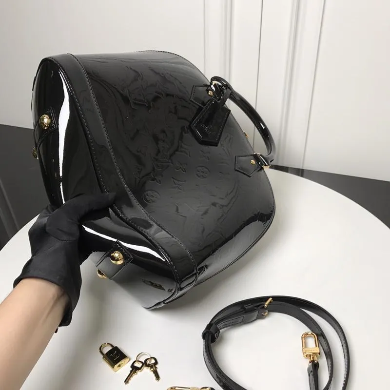 Alma PM Vernis Leather