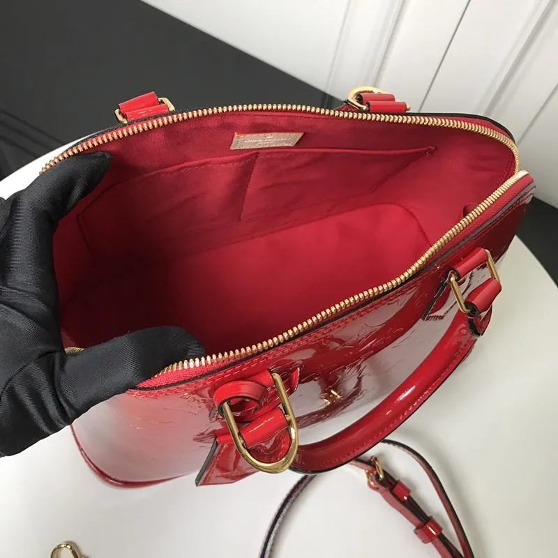 Alma PM Vernis Leather
