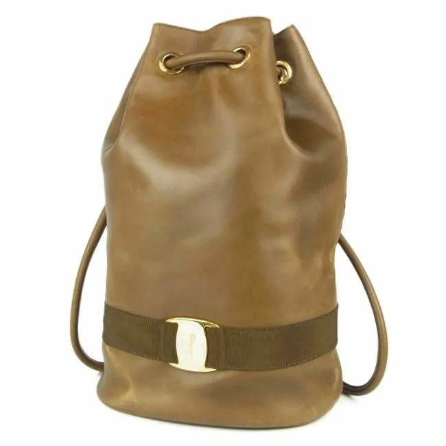 Amazing, Salvatore Ferragamo, RARE, olive green leather XL bucket bag or backpack with a gold Vara accent and a drawstring top closure