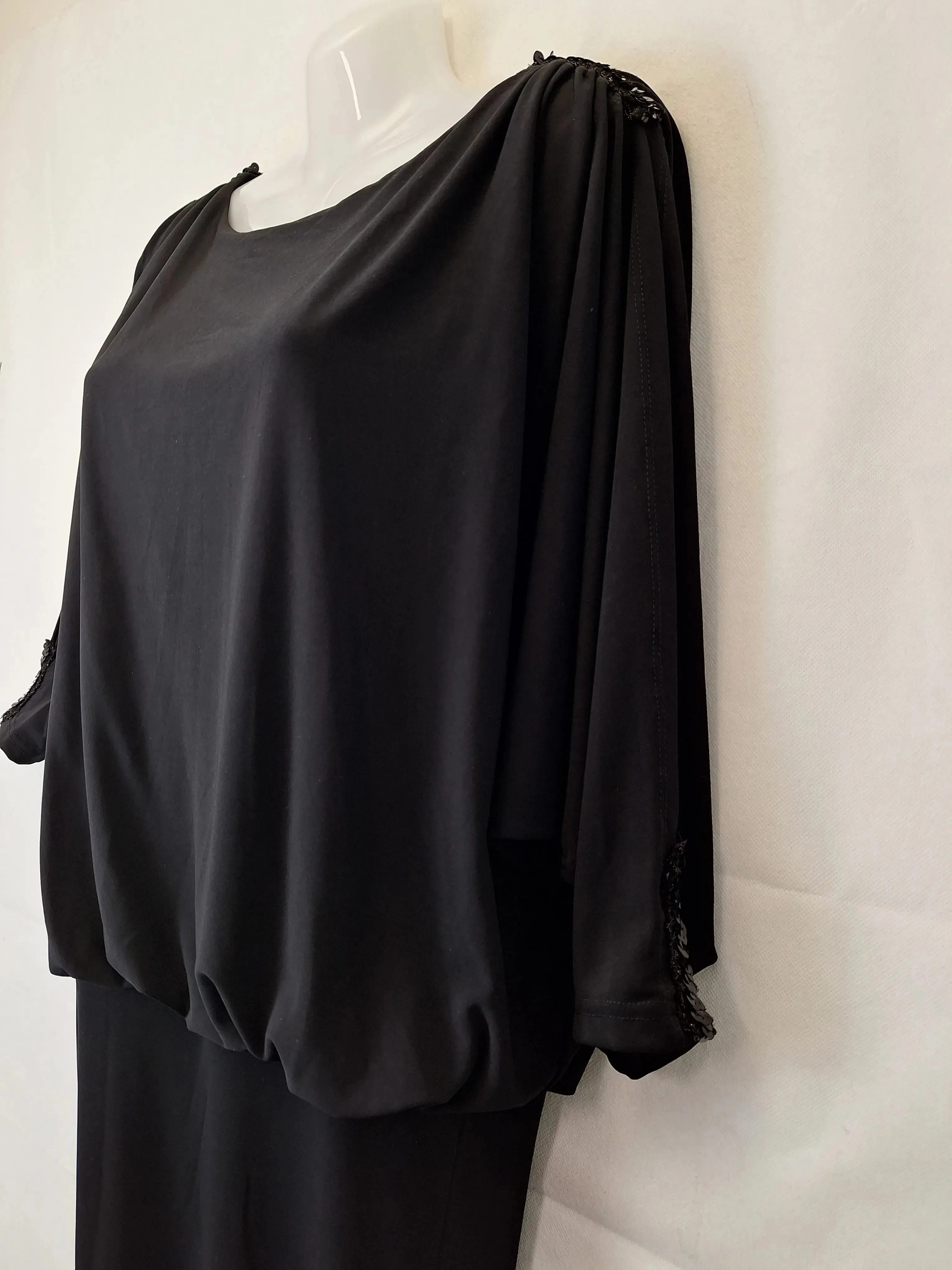 Bird Keepers Graceful Batwing Stretch Midi Dress Size 12