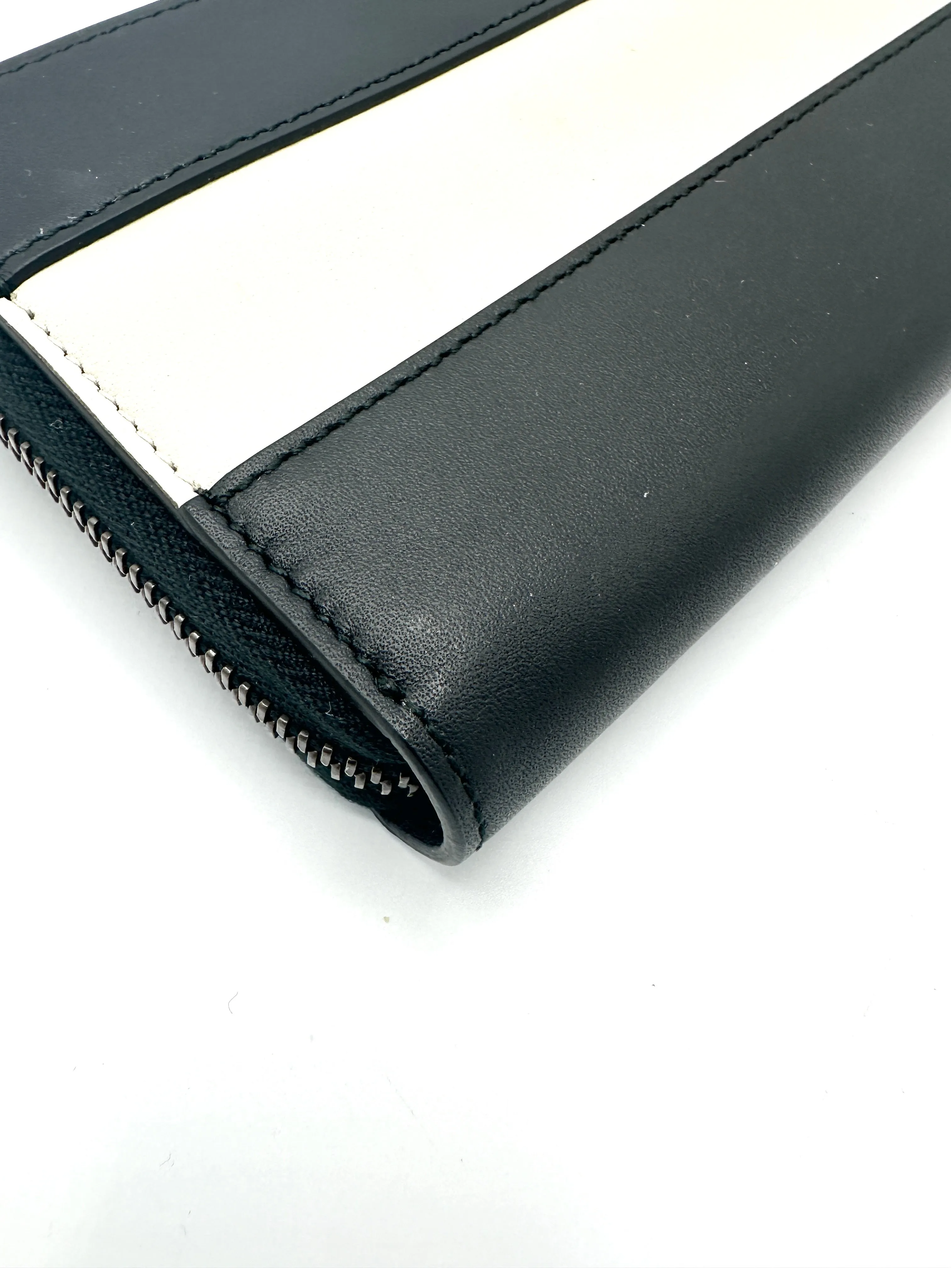 Black/Ivory Color Block Queen Margaret Zippy Long Wallet