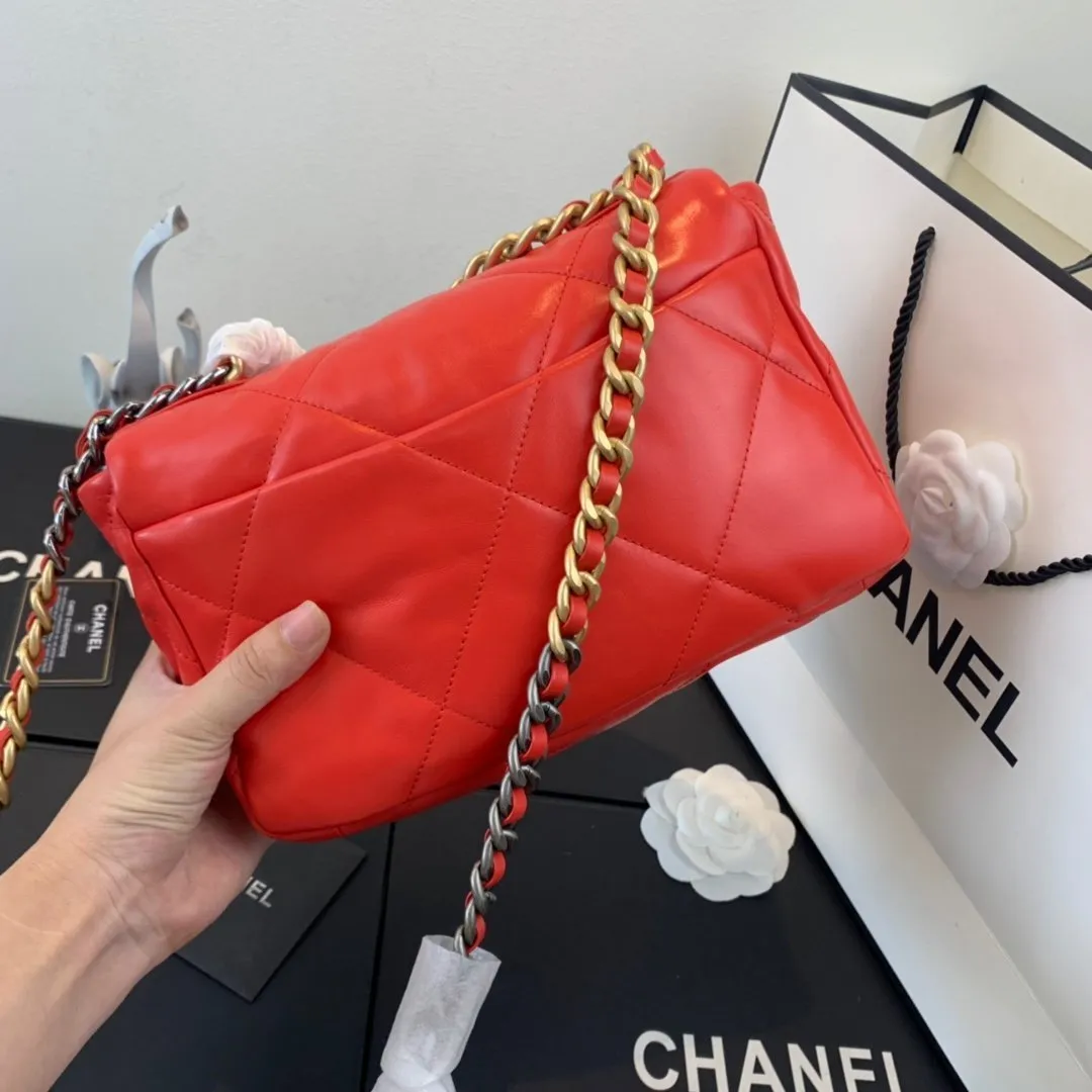 CC 19 Flap Bag Medium