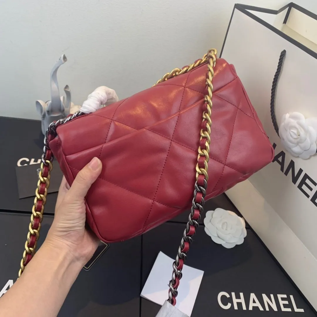 CC 19 Flap Bag Medium