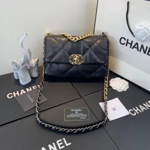 CC 19 Flap Bag Medium