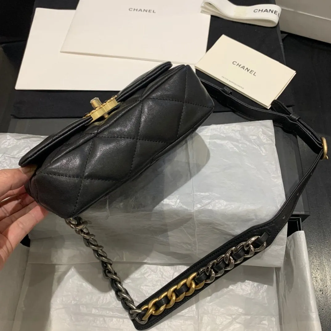 CC 19 Flap Bag Mini 20cm