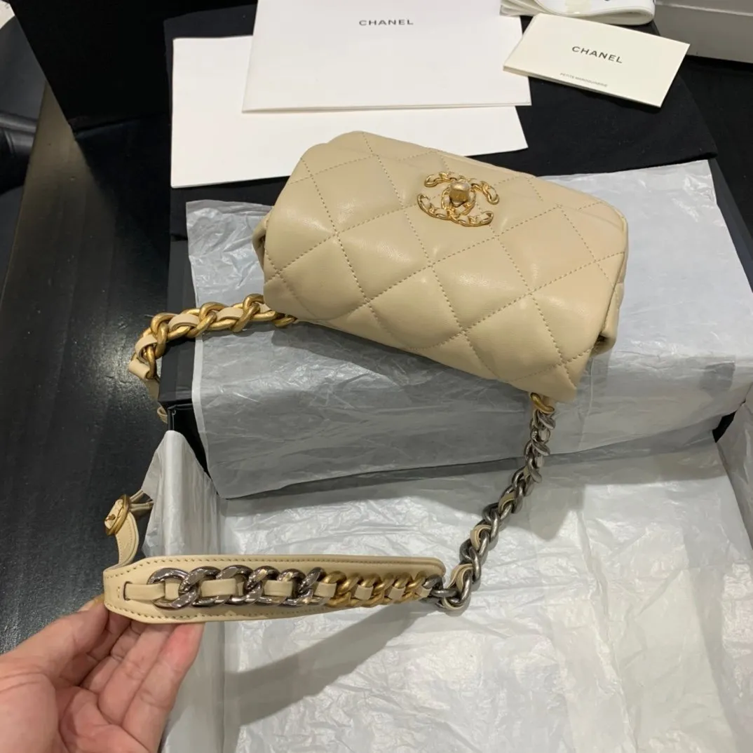 CC 19 Flap Bag Mini 20cm