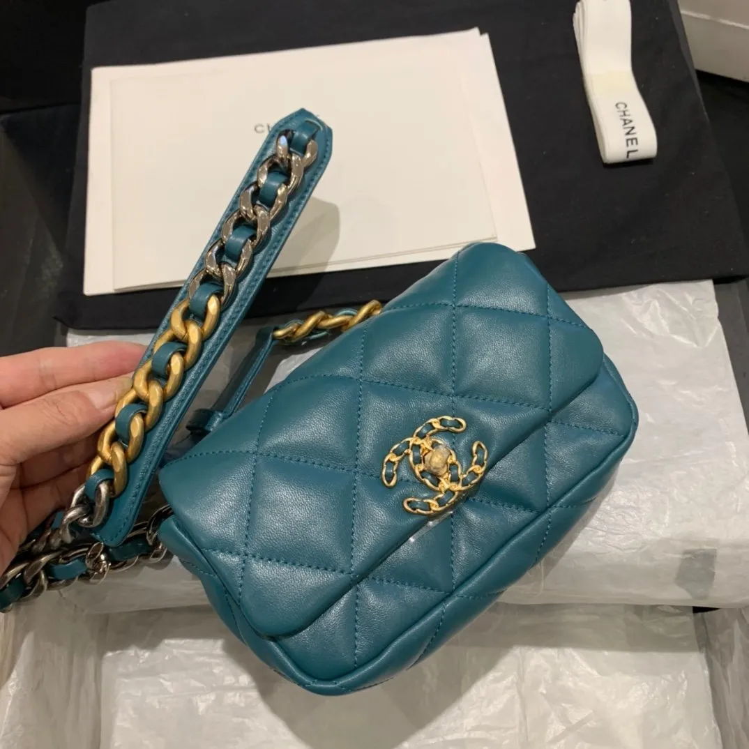 CC 19 Flap Bag Mini 20cm