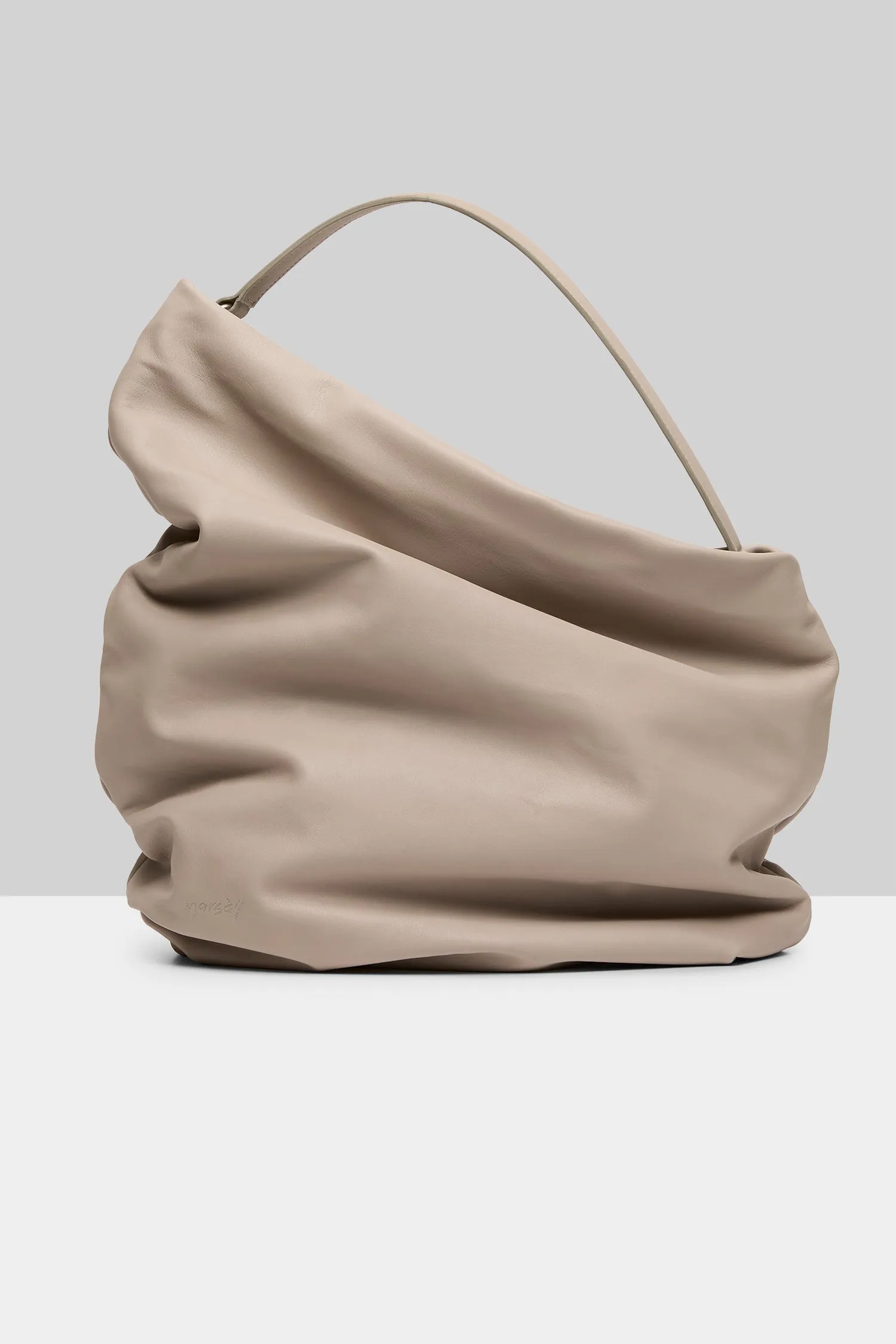 Fanta Lunga Leather Shoulder Bag in Argilla