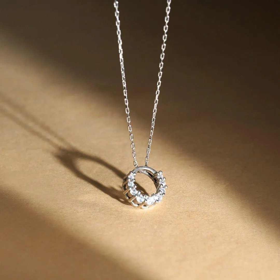Graceful orbit silver necklace