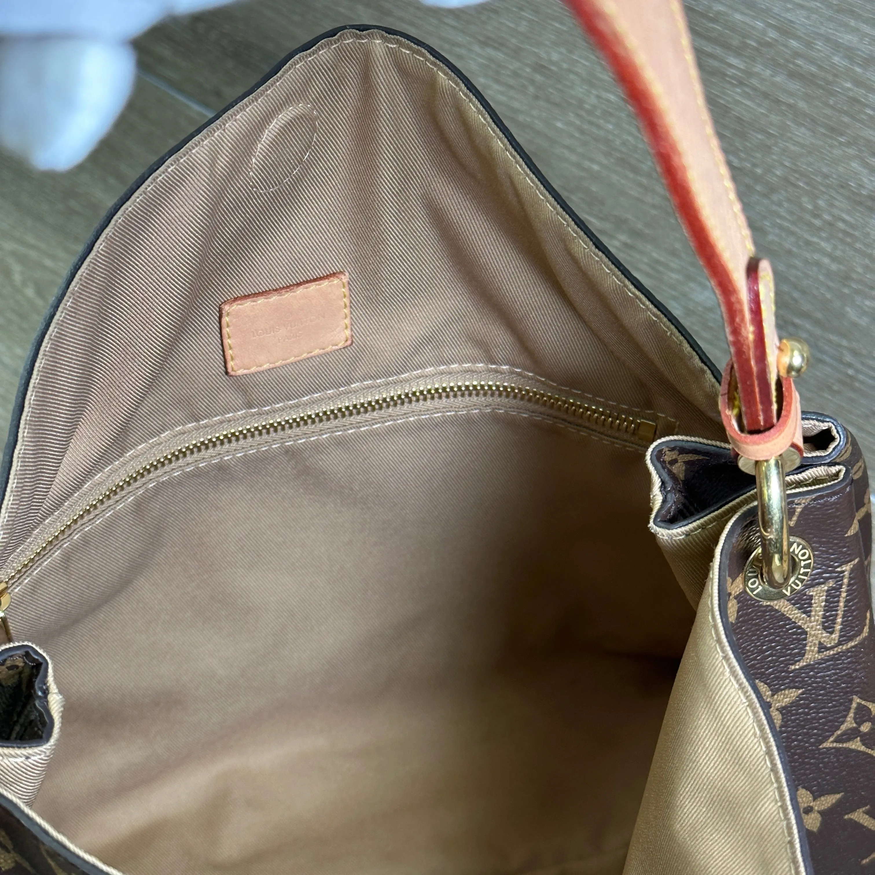Louis Vuitton Graceful PM - Beige Monogram