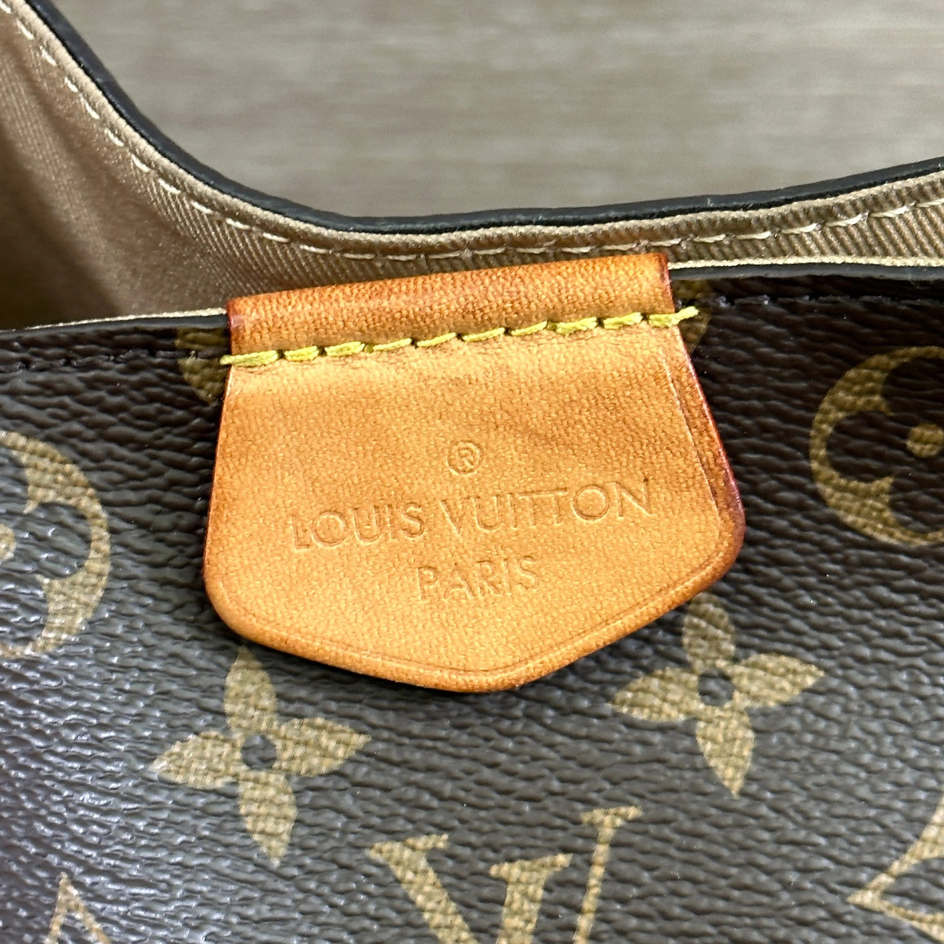 Louis Vuitton Graceful PM - Beige Monogram