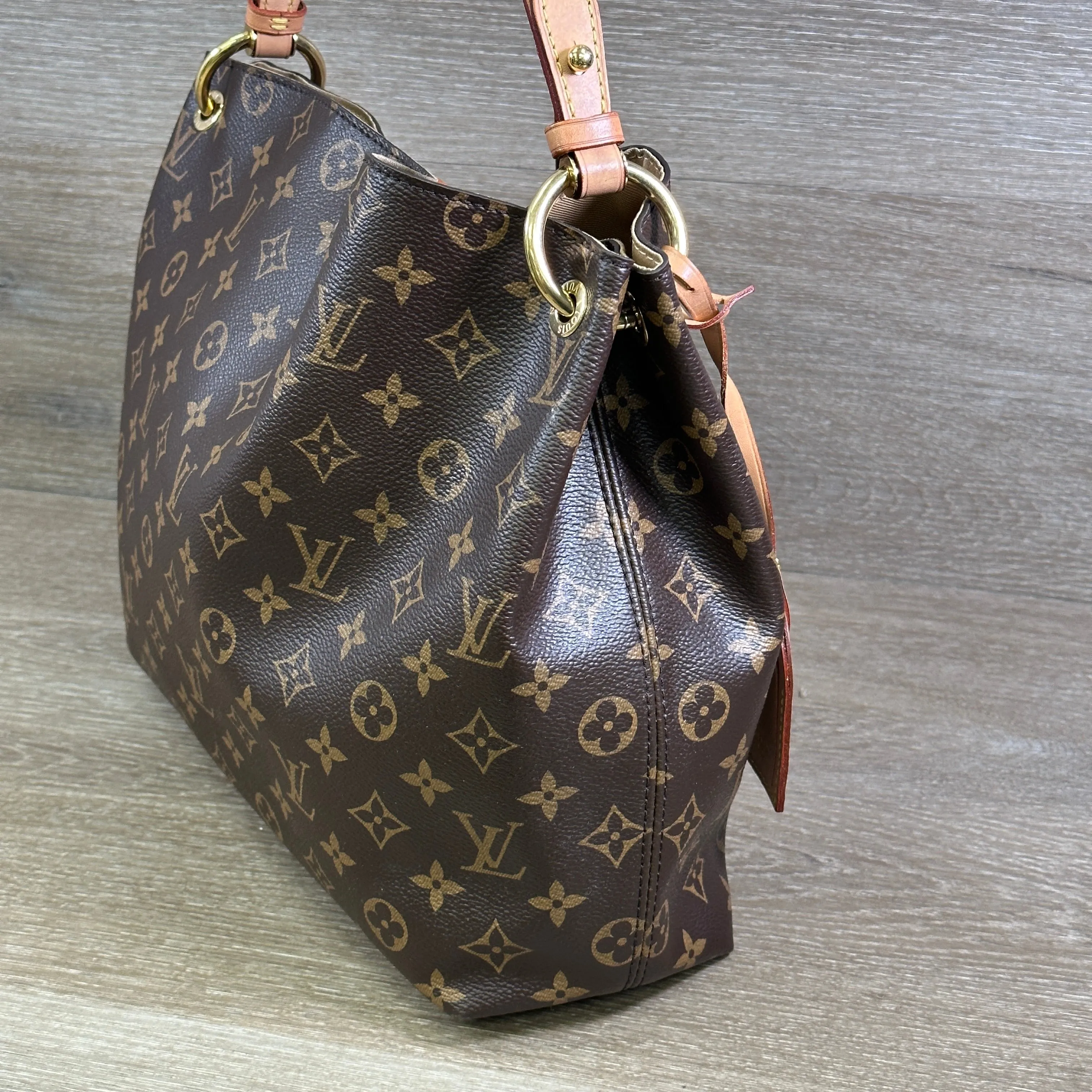 Louis Vuitton Graceful PM - Beige Monogram