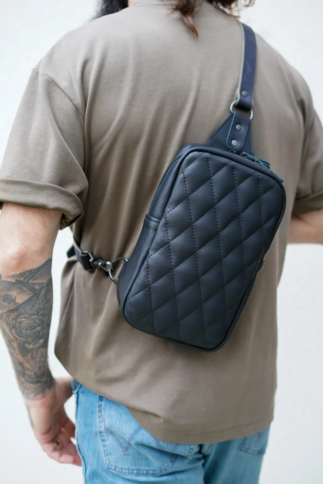 Sling Bag (Diamond Stitch: Flat Black)