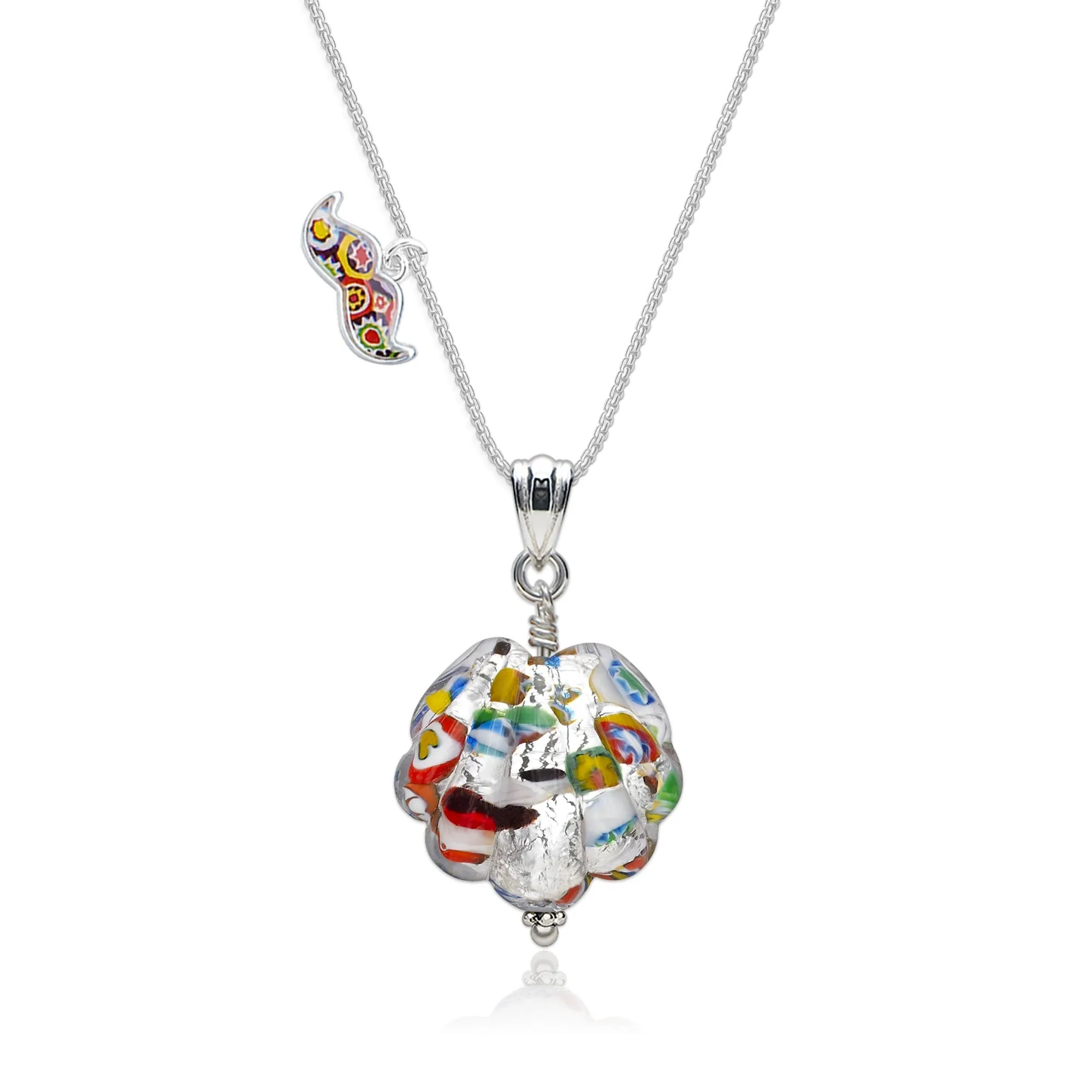 The Kiss Silver Shell Necklace
