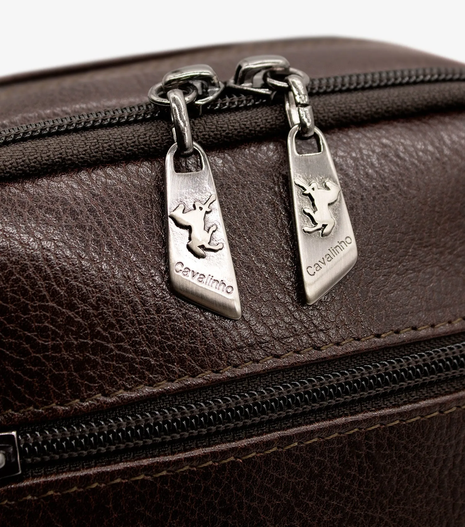 The Sailor Leather Traveler