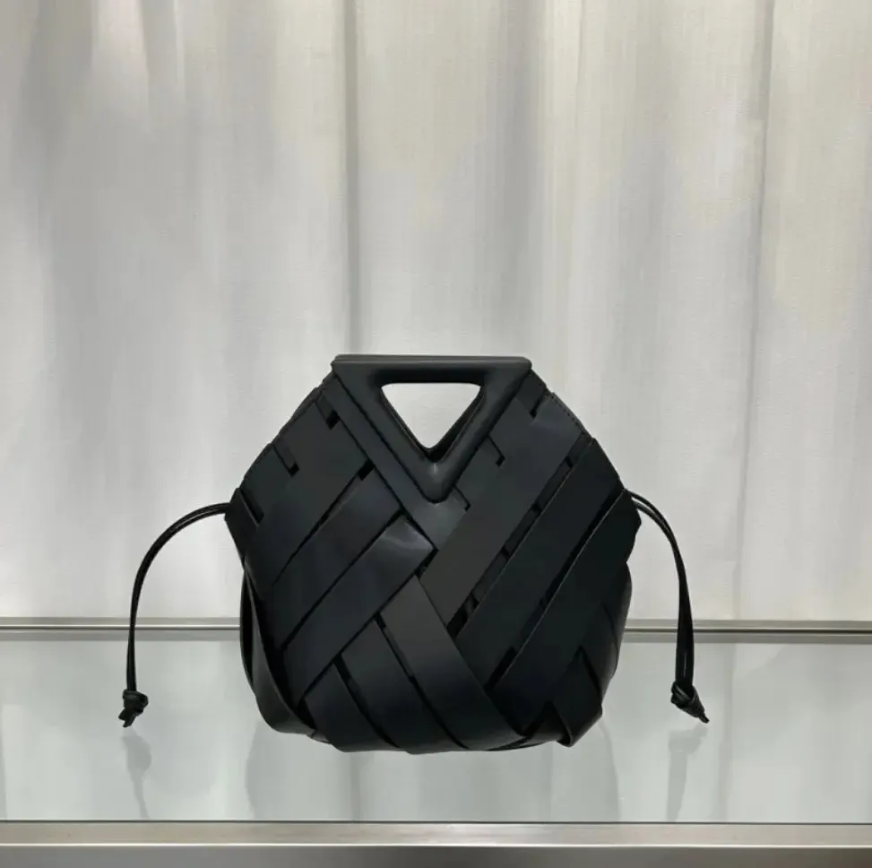 Triangle Magnetic Buckle Handbag Crossbody Women^